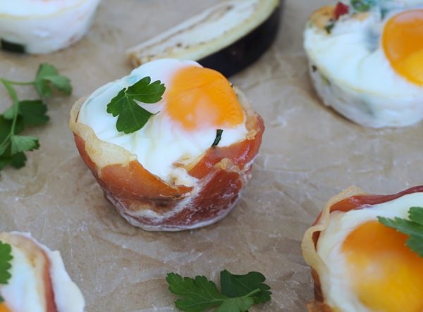 Frijsenborg æggemuffins med kylling og serrano