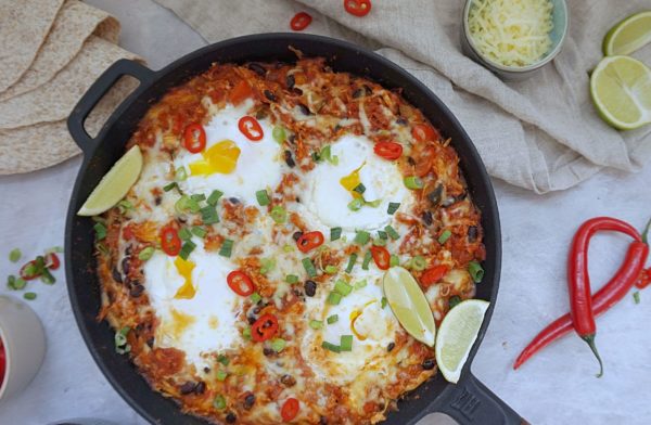 Huevos rancheros med kylling