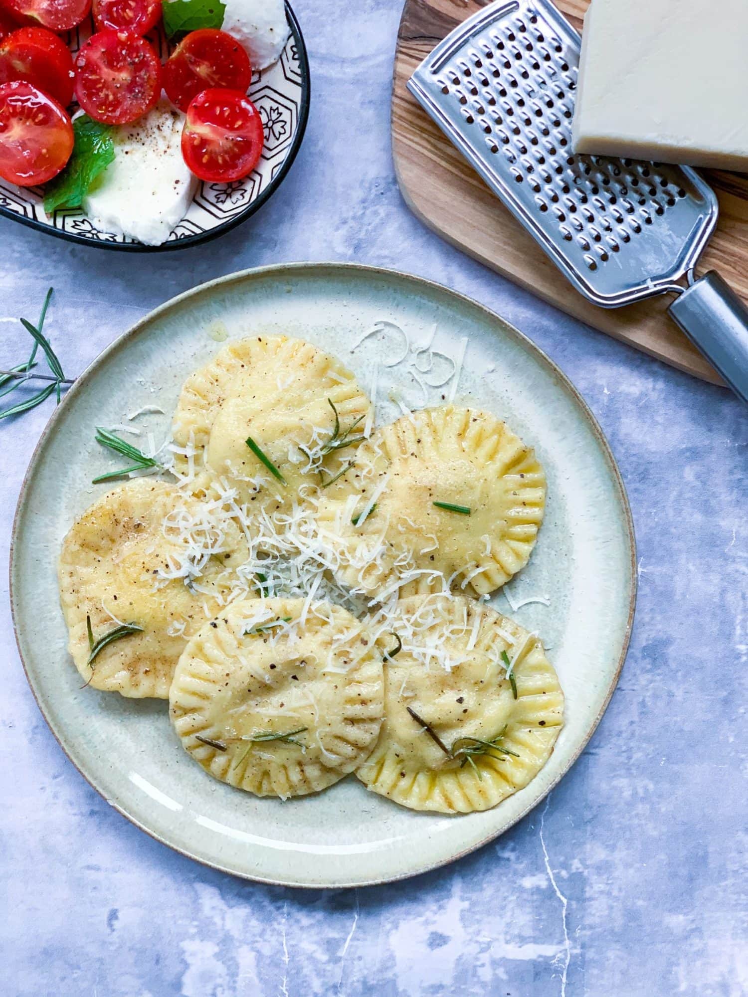 Frijsenborg ravioli med svampe og kylling