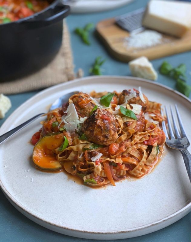 Frijsenborg one pot pasta med kødboller