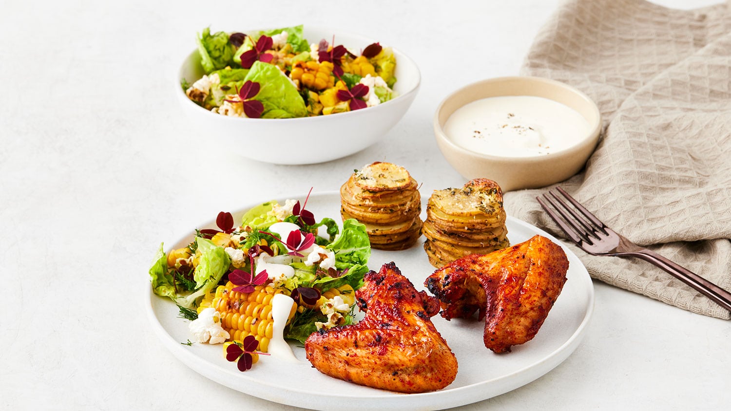 Frijsenborg BBQ Kyllingevinger Med Popcornsalat
